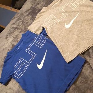 Nike little boys size 4 T-shirt’s.